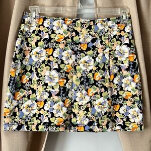 Stretch floral mini skirt